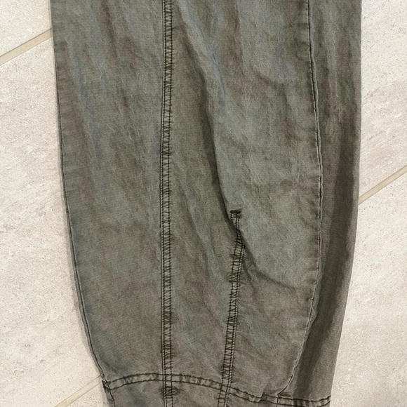 Free People XS Olive Green Linen Button Front Utility Cropped Pants - Picture 7 of 7